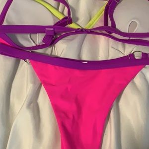 Yes girl! Leggings swim wear. Colorblocked bikini only worn once!